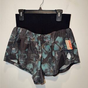 Free People Movement Carpe Diem Floral Print Shorts. Womens Small (NWTS)